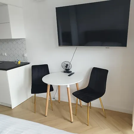 Gold Pileckiego Appartement Warschau